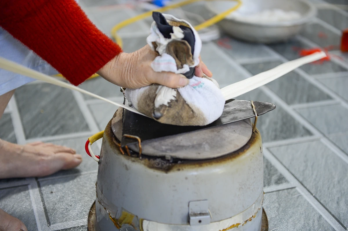 Nón lá Trường Văn: Giữ nghề để giữ sinh kế