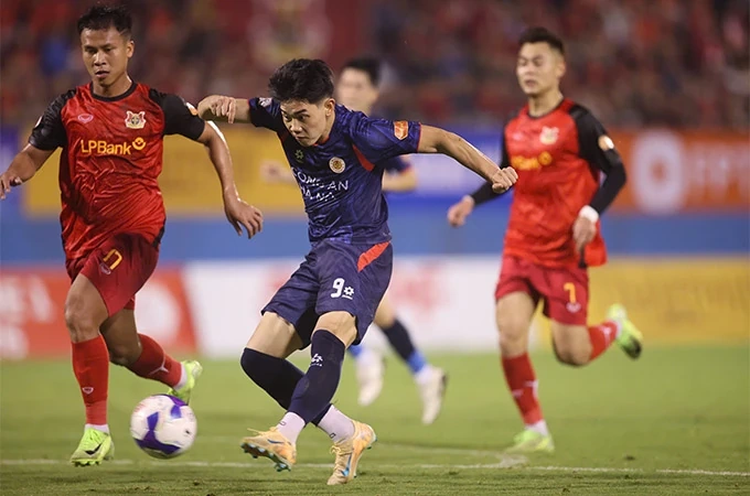 4 CLB vào tứ kết Champions League; Senegal bị tước chức vô địch AFCON 2025