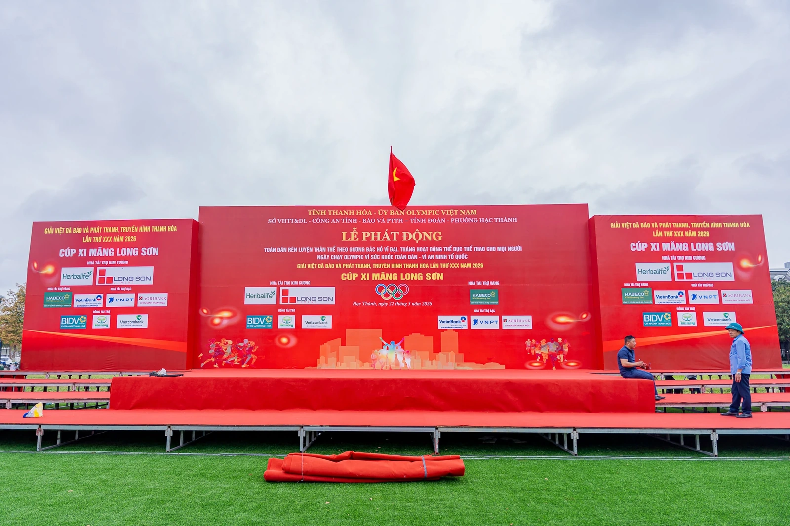 Phường Hạc Thành rực rỡ chào đón Giải Việt dã Báo và PTTH Thanh Hóa lần thứ XXX năm 2026 - Cúp Xi măng Long Sơn