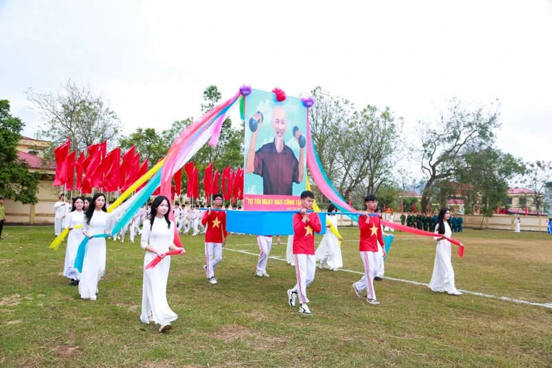 Khai mạc Đại hội Thể dục thể thao phường Đông Sơn