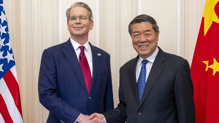 Tổng thống Mỹ Donald Trump để ngỏ khả năng hoãn chuyến thăm Trung Quốc vì căng thẳng eo biển Hormuz