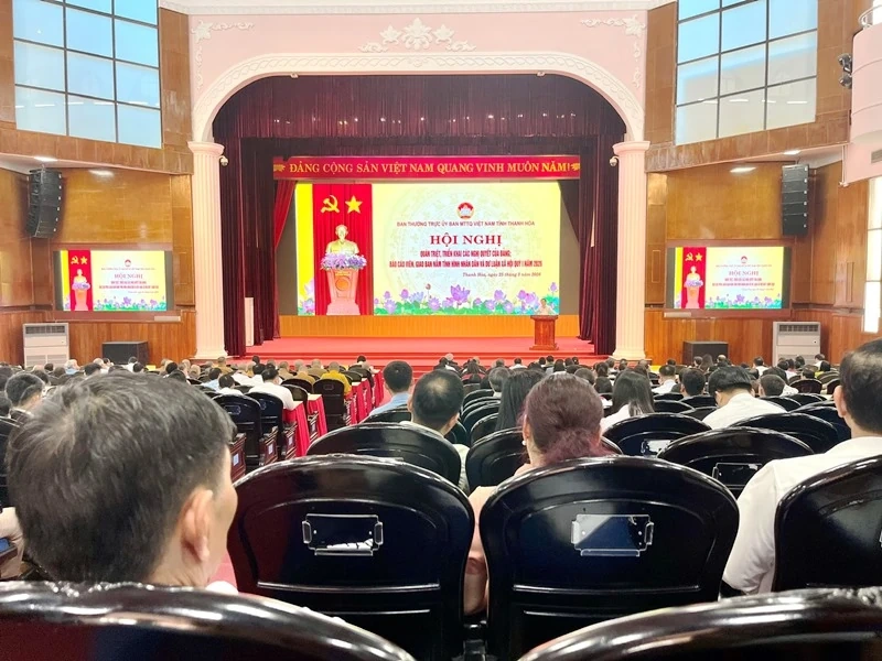 Ủy ban MTTQ tỉnh quán triệt, triển khai các nghị quyết của Đảng; giao ban nắm tình hình Nhân dân và dư luận xã hội quý I năm 2026