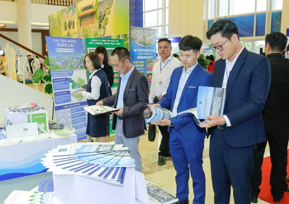 Từ cái “bắt tay” đến những kỳ vọng lớn!