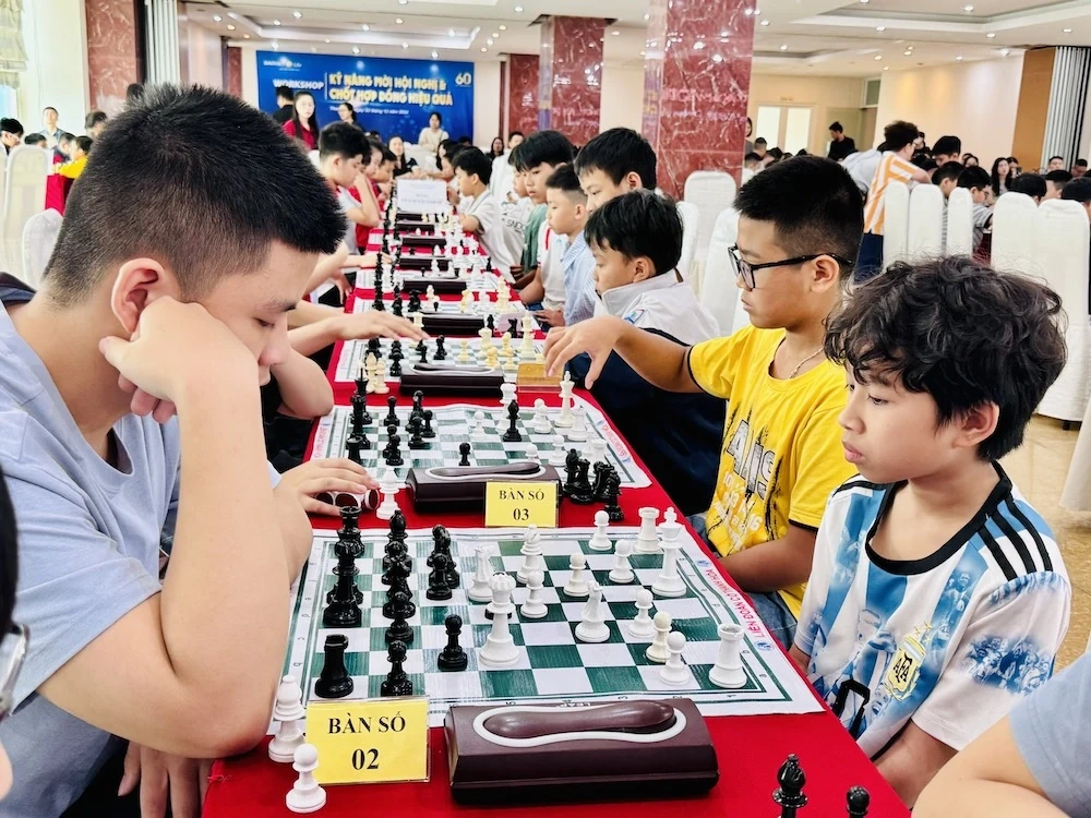 Sôi nổi Giải cờ vua “Hào khí Lam Sơn” lần thứ III năm 2026 tranh Cúp Dream Chess