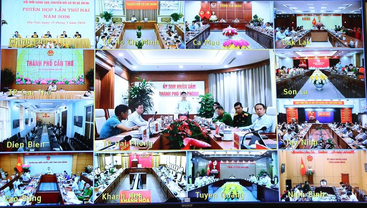 Thủ tướng Chính phủ Phạm Minh Chính chủ trì phiên họp về phát triển KHCN, đổi mới sáng tạo, chuyển đổi số và Đề án 06