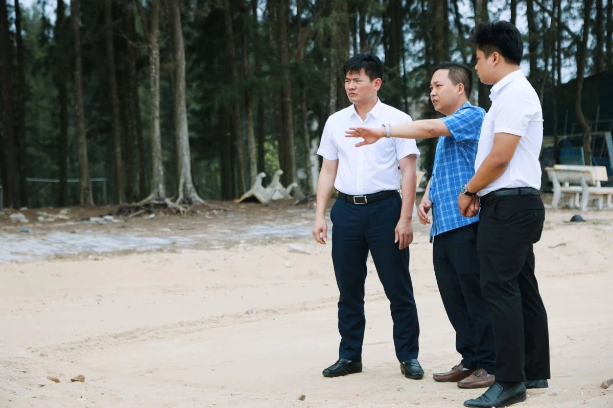 Khẩn trương khắc phục sạt lở kè ven biển Hải Tiến, sẵn sàng cho mùa du lịch 2026