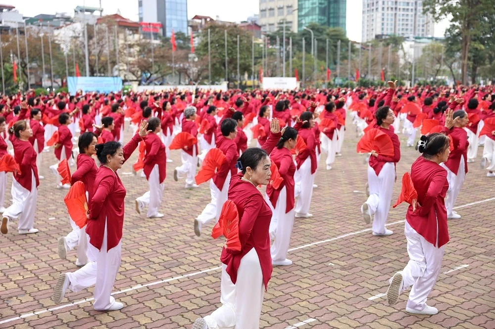 Vinamilk Sure đồng hành cùng gần 3.000 người cao tuổi xác lập kỷ lục mới