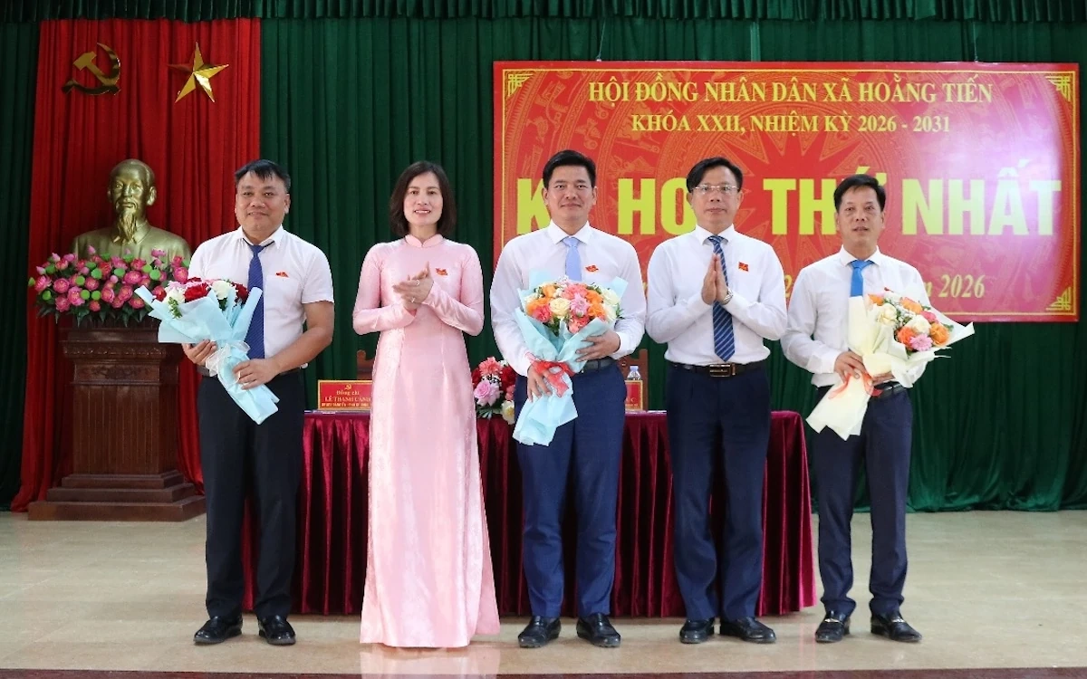 Kỳ họp thứ nhất HĐND xã Hoằng Tiến kiện toàn các chức danh chủ chốt