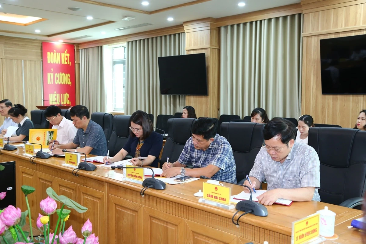 Tiếp tục đổi mới hoạt động của HĐND tỉnh theo hướng chuyên nghiệp, hiệu quả, gần dân, sát dân