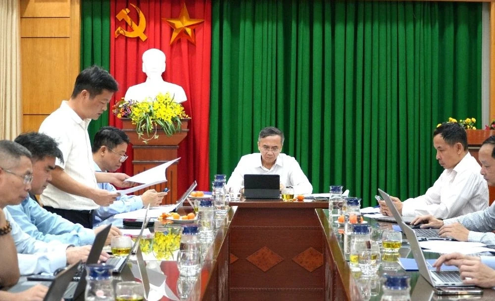 EVN kiểm tra công tác bảo đảm cung ứng điện mùa khô tại Thủy điện Trung Sơn