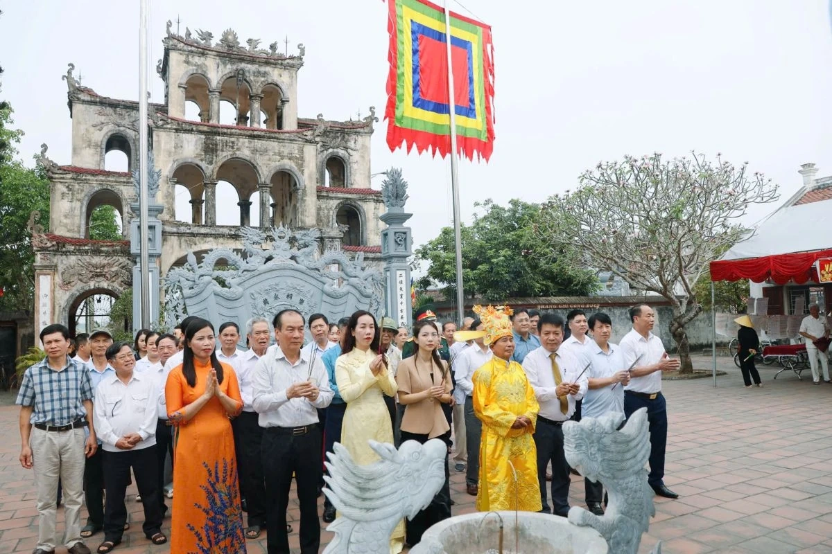 Khai hội Kỳ phúc Đình Phú Khê