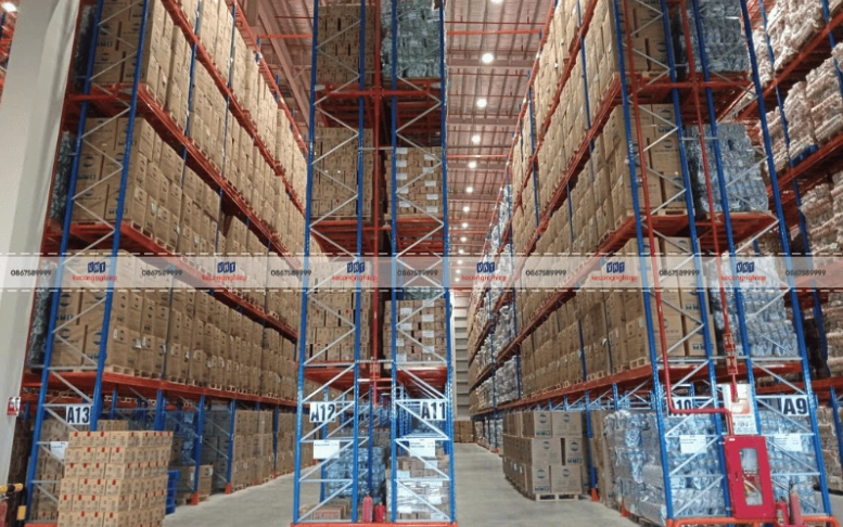 Kệ Công Nghiệp VNT giải pháp kệ kho Logistics nền tảng chuỗi cung ứng