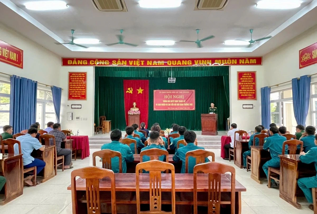 Thành lập Tiểu đội Dân quân thường trực xã Tam Chung