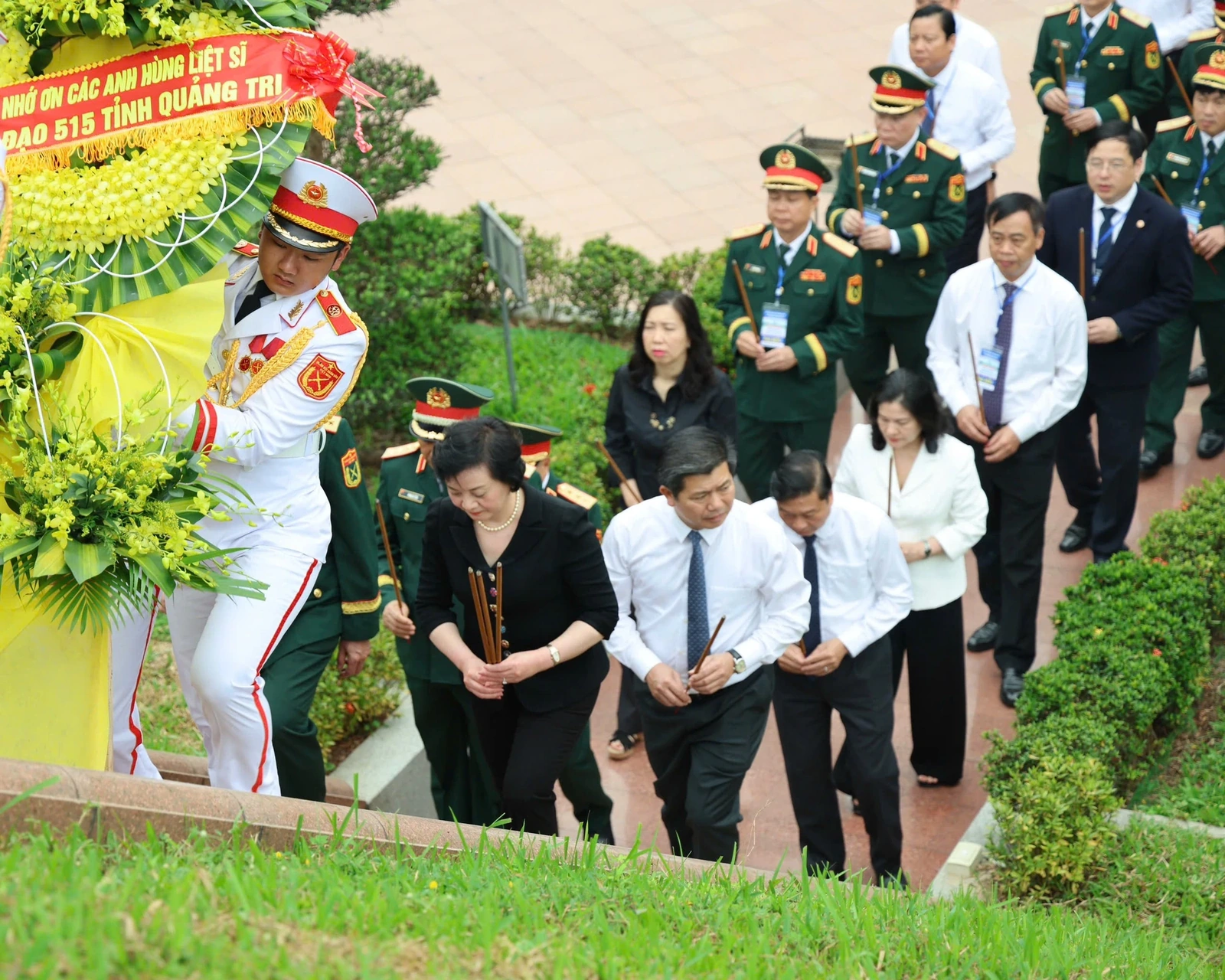 Phó Thủ tướng Phạm Thị Thanh Trà phát động Chiến dịch 500 ngày đêm tìm kiếm, quy tập và xác định danh tính hài cốt liệt sĩ