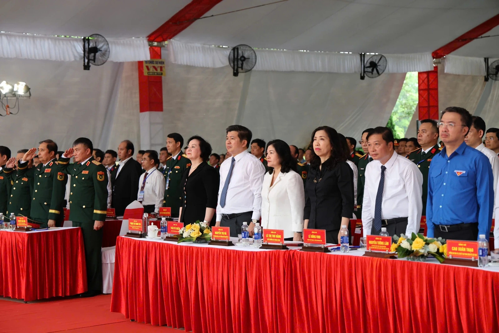 Phó Thủ tướng Phạm Thị Thanh Trà phát động Chiến dịch 500 ngày đêm tìm kiếm, quy tập và xác định danh tính hài cốt liệt sĩ