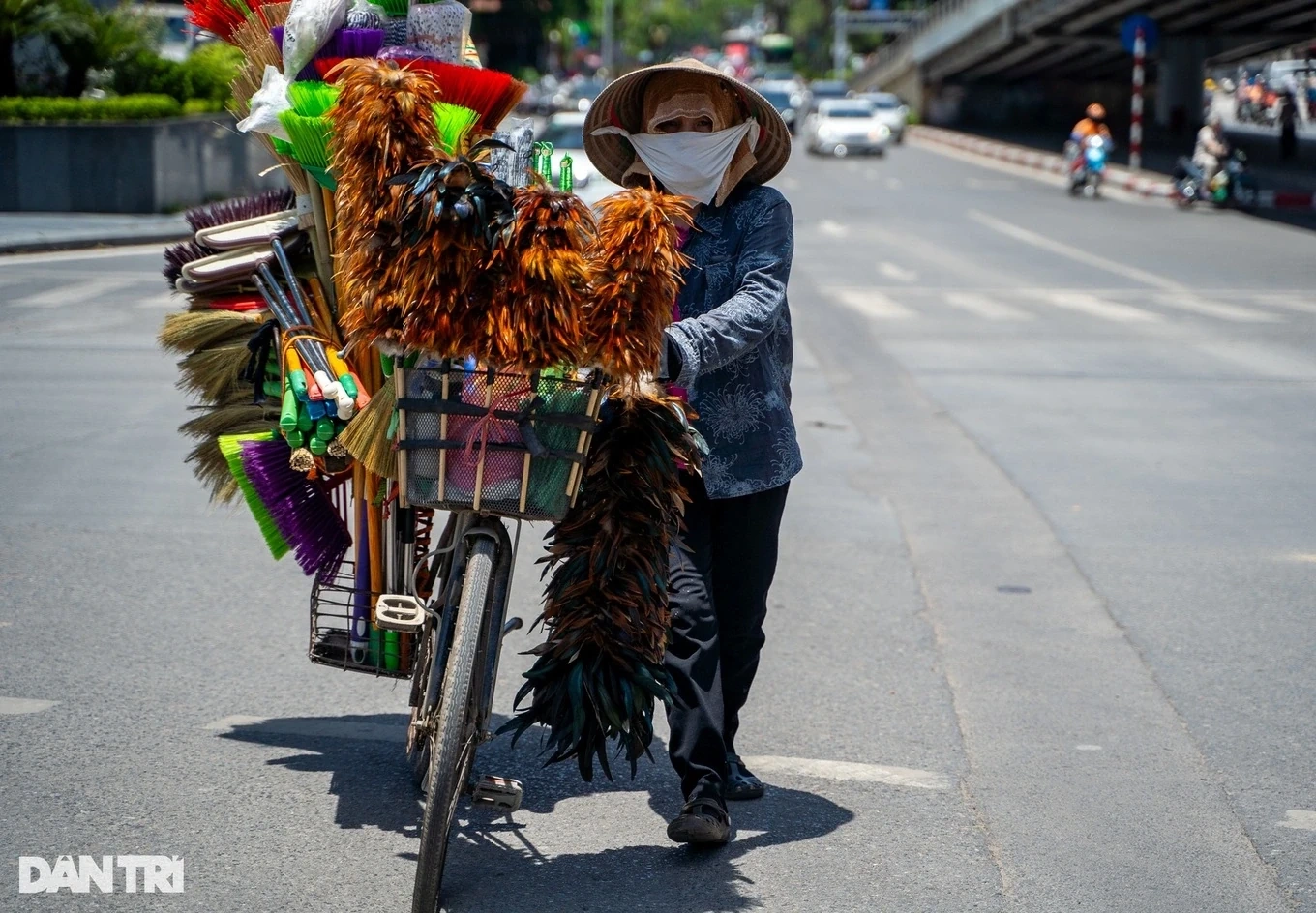 Hôm nay, miền Bắc bước vào ngày nắng nóng đầu tiên trên diện rộng