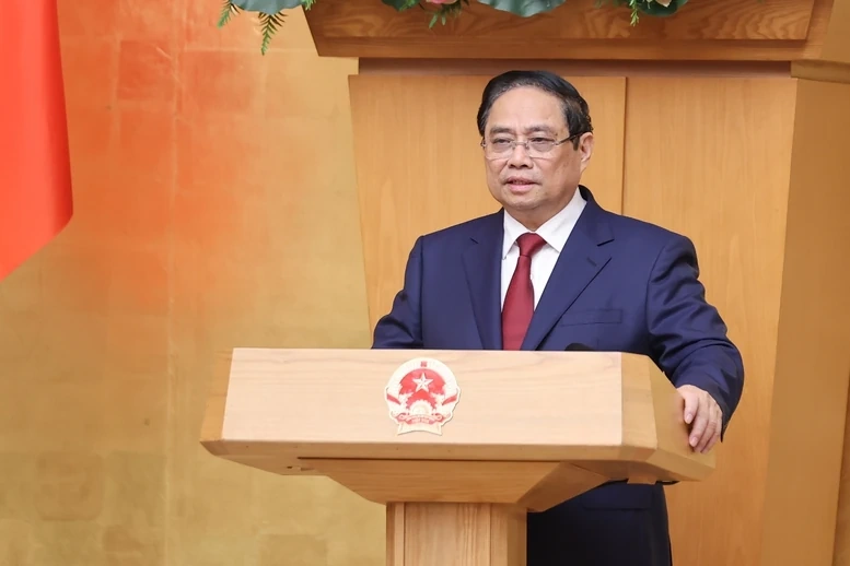 Thủ tướng: Kiên định mục tiêu tăng trưởng 2 con số; biến khó khăn, thách thức thành cơ hội tái cơ cấu nền kinh tế, nâng cao năng lực cạnh tranh