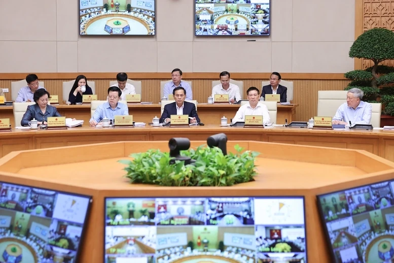 Thủ tướng: Kiên định mục tiêu tăng trưởng 2 con số; biến khó khăn, thách thức thành cơ hội tái cơ cấu nền kinh tế, nâng cao năng lực cạnh tranh