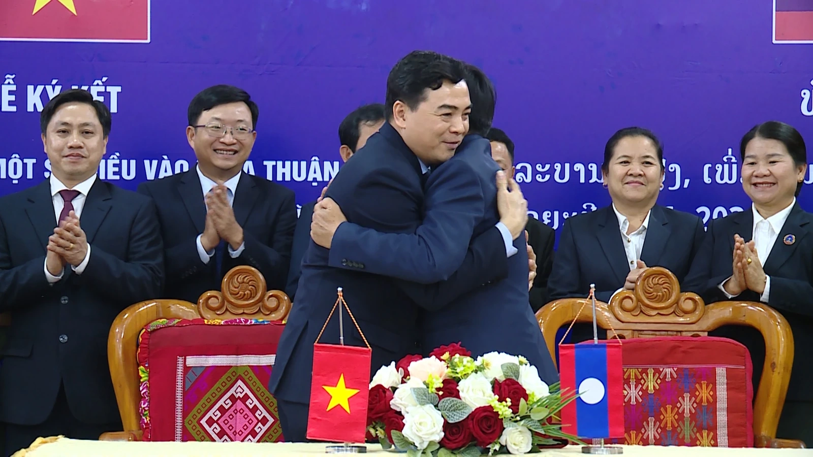 Sửa đổi, bổ sung một số điều vào thỏa thuận hợp tác giữa hai tỉnh Thanh Hóa - Hủa Phăn