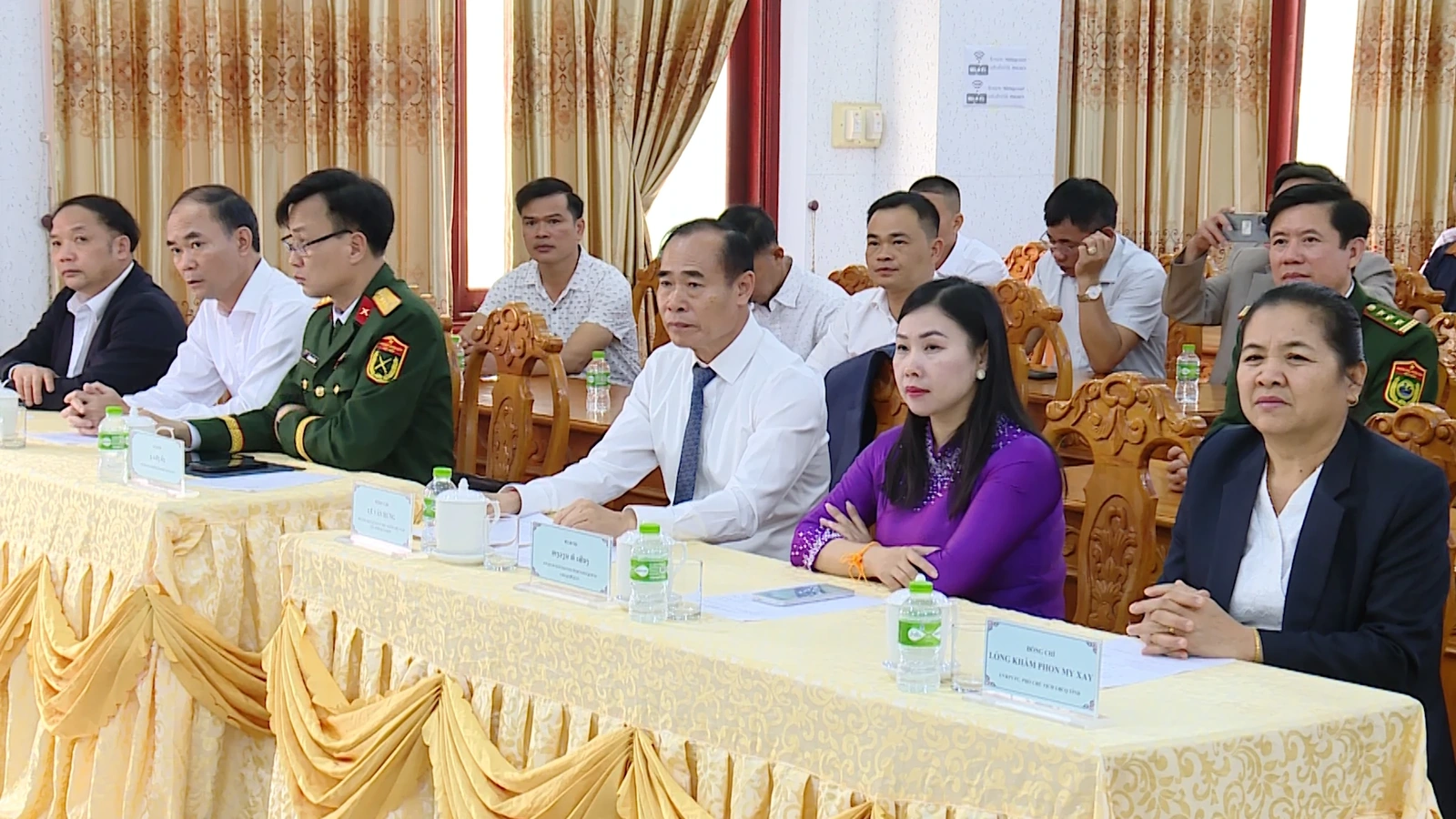 Chủ tịch UBND tỉnh Nguyễn Hoài Anh gặp gỡ kiều bào Thanh Hóa tại Hủa Phăn (Lào)