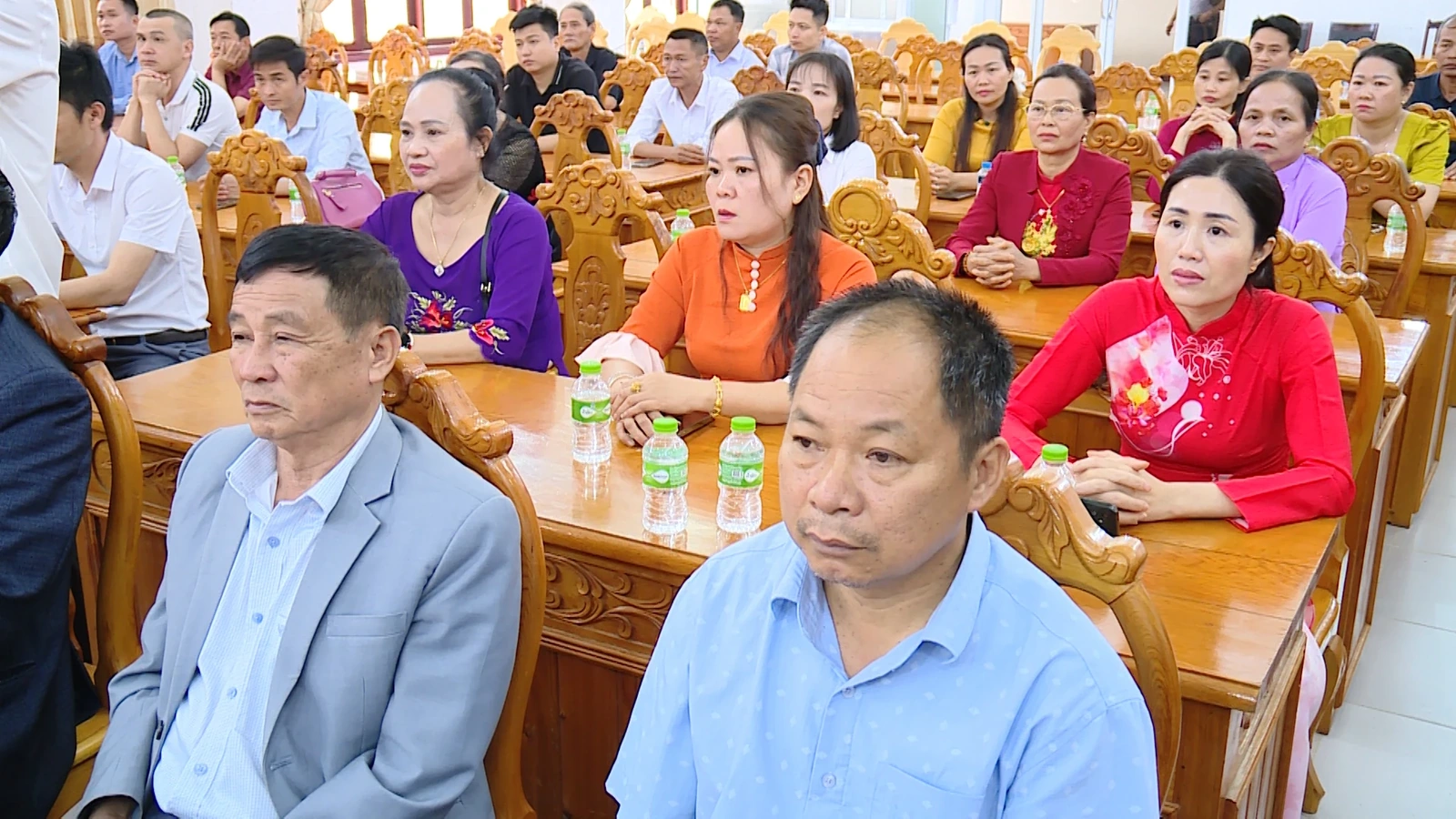 Chủ tịch UBND tỉnh Nguyễn Hoài Anh gặp gỡ kiều bào Thanh Hóa tại Hủa Phăn (Lào)