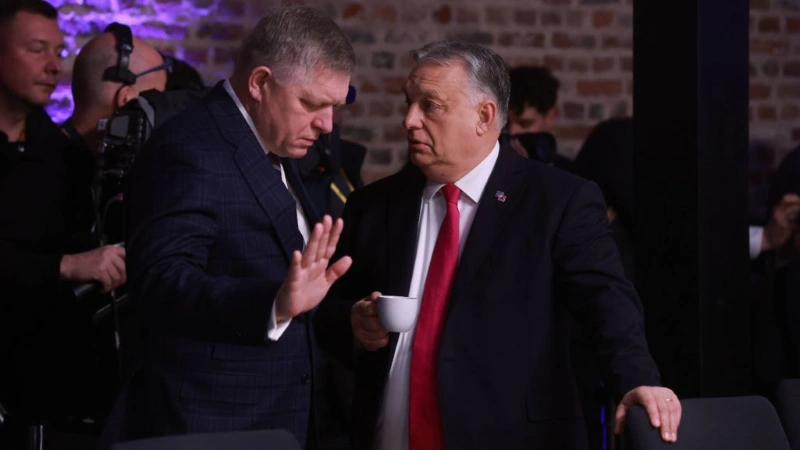 Giá dầu diesel vượt ngưỡng 200 USD, Hungary và Slovakia nói EU phải nối lại đối thoại với Nga