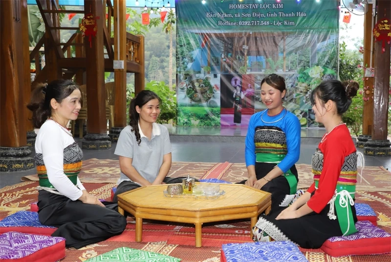 Bản Ngàm làm du lịch