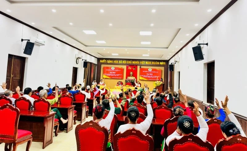 Người cao tuổi Mường Lát: Lan tỏa “bóng cả - gốc bền” trong nhiệm kỳ mới