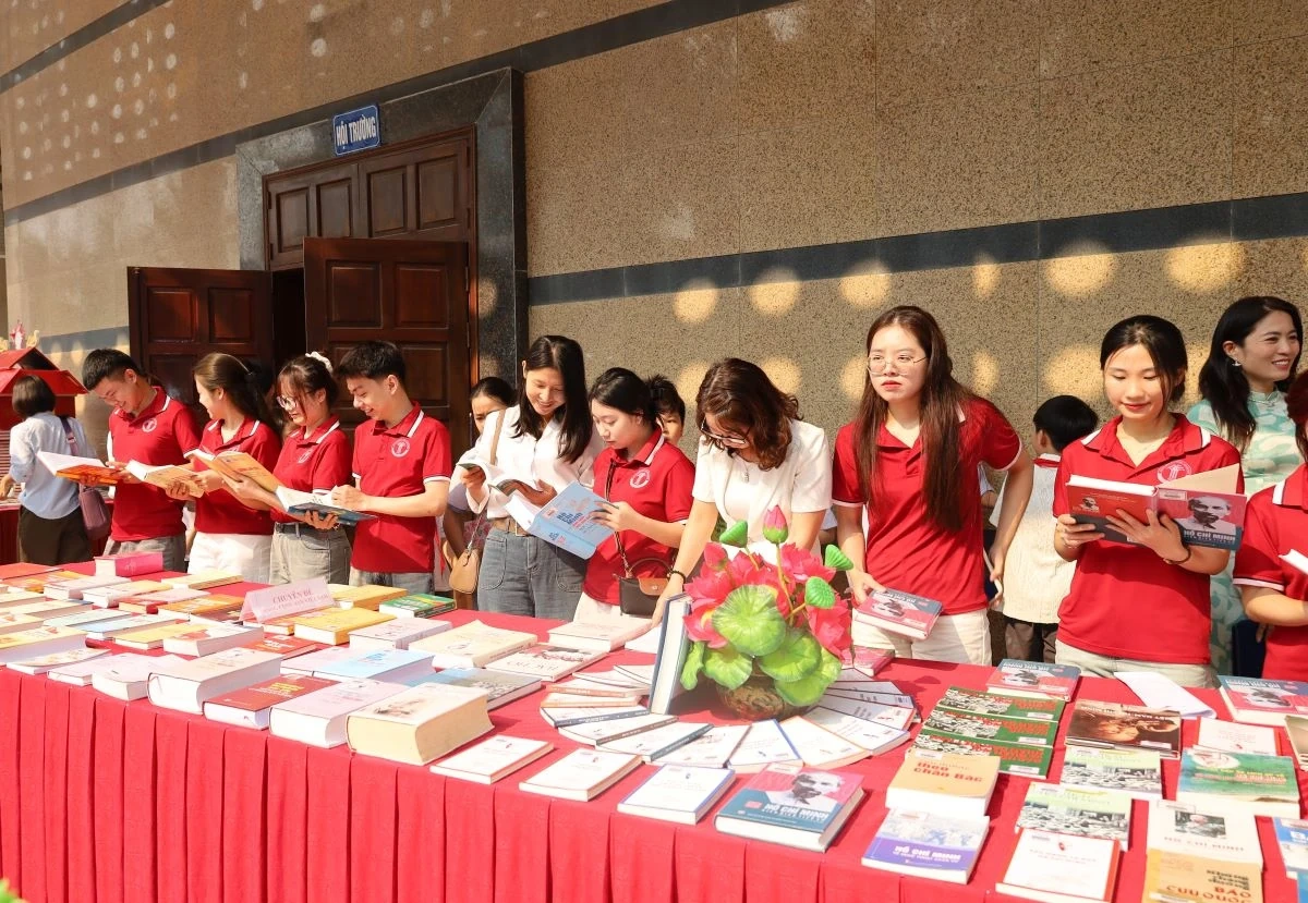 Nhiều hoạt động sôi nổi tại Ngày hội đọc sách