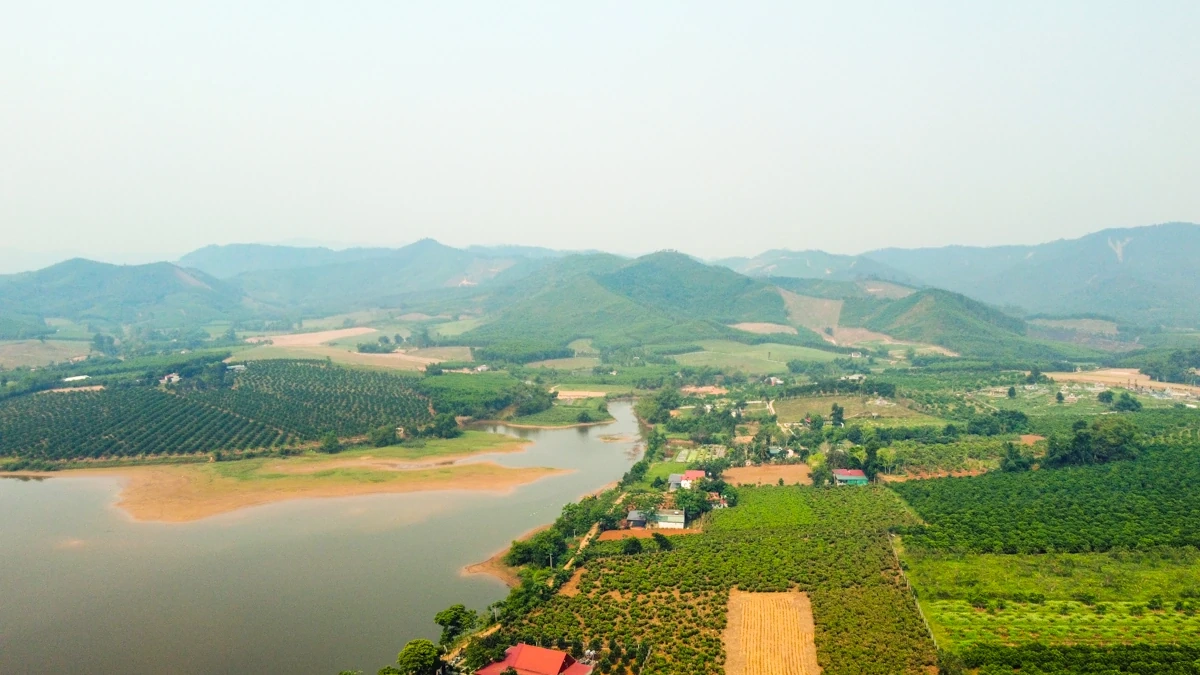 Hồ Khe Lau: Vẻ đẹp yên bình đón cơ hội được ‘đánh thức’ 