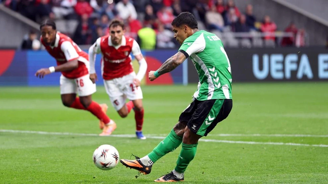 SLNA và Tây Ninh tiến thẳng vào Bán kết U15 Quốc gia 2026; Chicharito tái xuất World Cup 2026 với vai trò mới