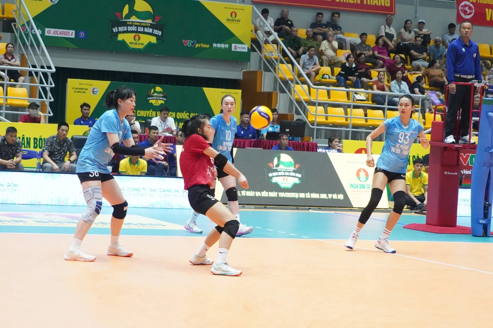 Đội bóng chuyền nữ XMLS Thanh Hóa không thể tạo bất ngờ trước LPBank Ninh Bình