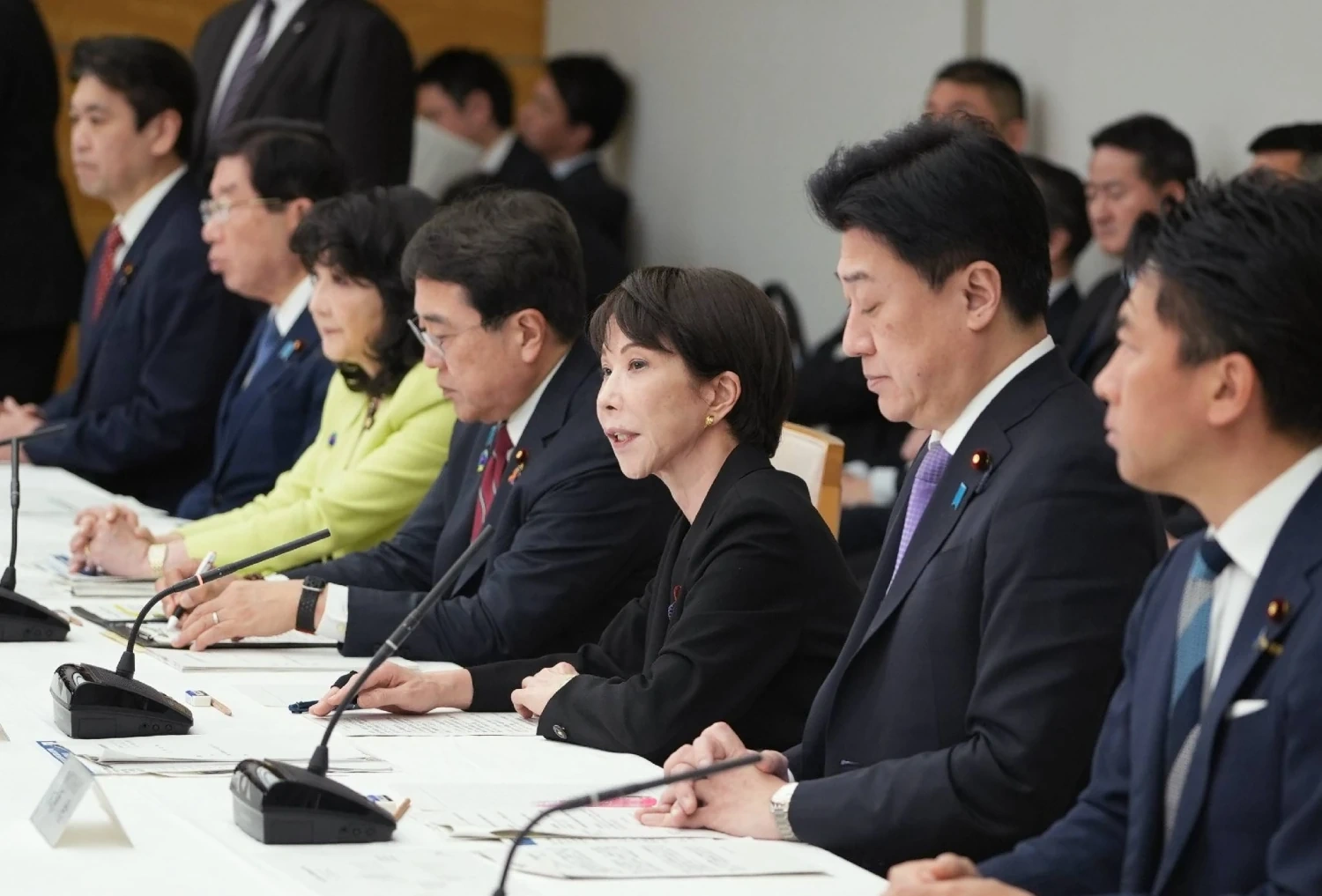 Nhật Bản sẽ giải phóng thêm dự trữ dầu quốc gia nhằm ổn định nguồn cung