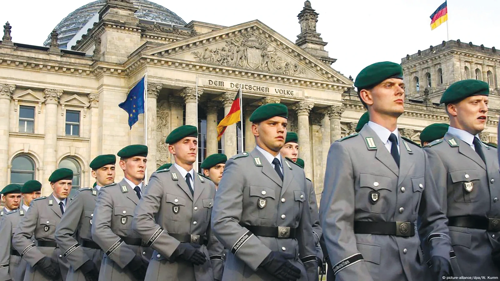 EU cân nhắc khôi phục nghĩa vụ quân sự bắt buộc.