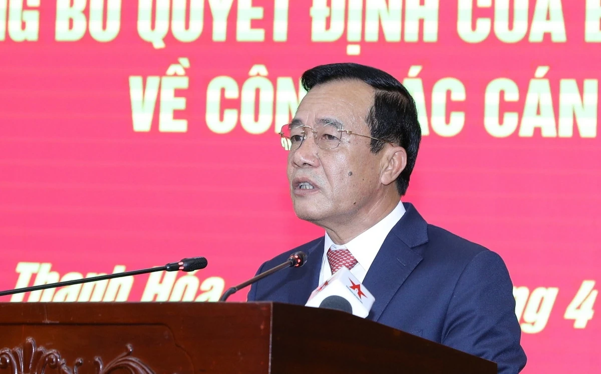 Bộ Chính trị điều động, phân công đồng chí Thượng tướng Lê Đức Thái giữ chức Bí thư Tỉnh ủy Thanh Hóa