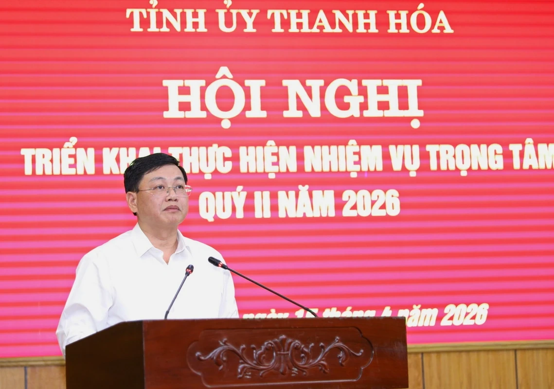 Tiếp tục củng cố, giữ vững và phát huy cao nhất tinh thần đoàn kết, thống nhất trong toàn Đảng bộ