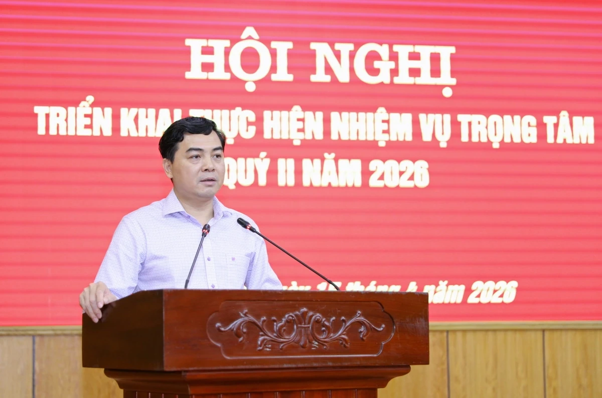 Tiếp tục củng cố, giữ vững và phát huy cao nhất tinh thần đoàn kết, thống nhất trong toàn Đảng bộ