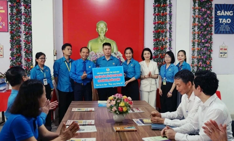 Phát động “Tháng Công nhân”, hưởng ứng “Tháng hành động về an toàn vệ sinh lao động” năm 2026