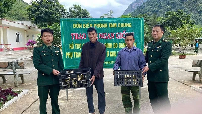 Mạch ngầm nuôi dưỡng biên cương