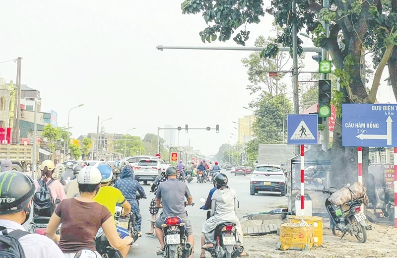 Bất cập đèn tín hiệu giao thông - “nút thắt” cần sớm tháo gỡ