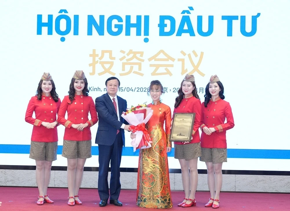 Vietjet và SPDB Financial Leasing ký kết thoả thuận tài trợ thuê mua 10 tàu bay Comac