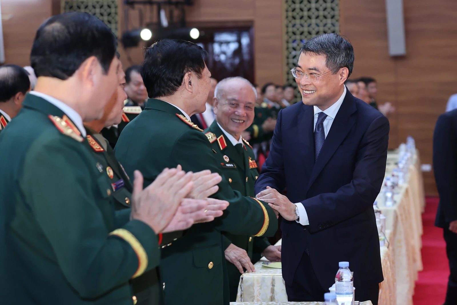 Thủ tướng Lê Minh Hưng: 6 nhiệm vụ trọng tâm của Quân khu 4 trước những bài toán quốc phòng - an ninh chưa từng có tiền lệ