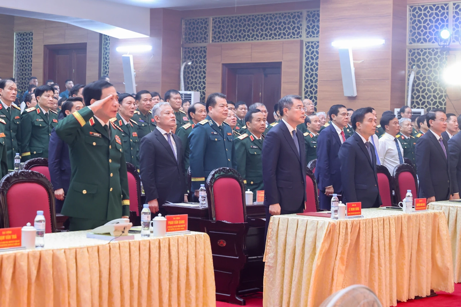 Thủ tướng Lê Minh Hưng: 6 nhiệm vụ trọng tâm của Quân khu 4 trước những bài toán quốc phòng - an ninh chưa từng có tiền lệ