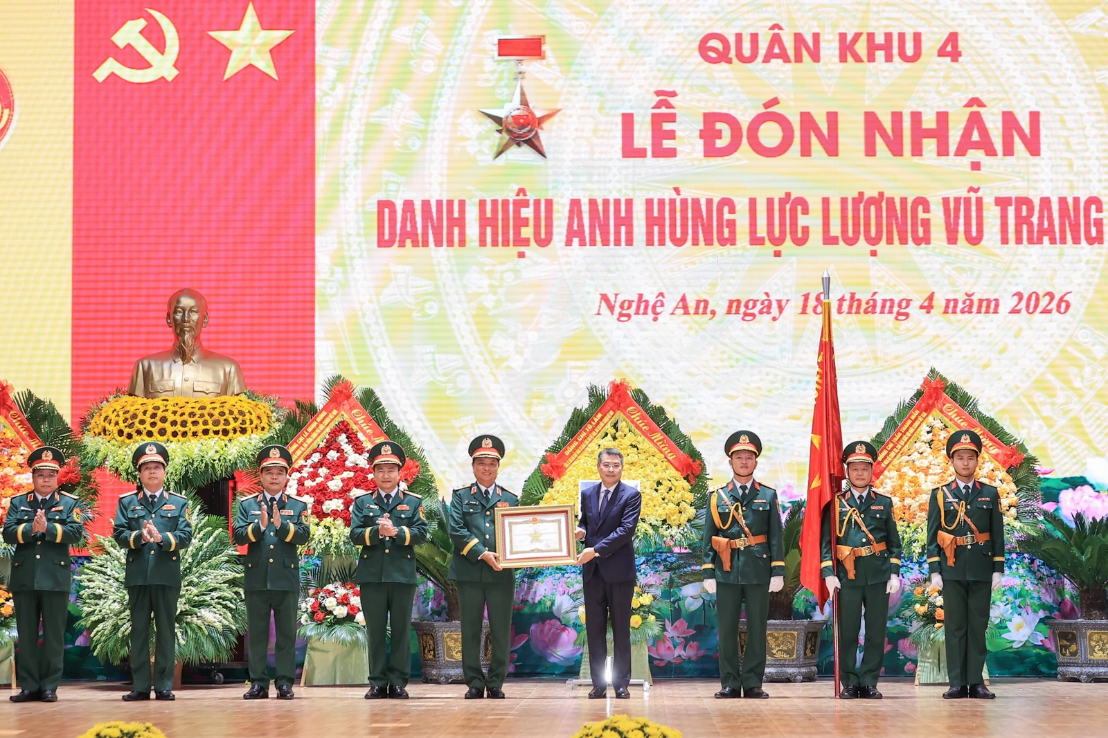 Thủ tướng Lê Minh Hưng: 6 nhiệm vụ trọng tâm của Quân khu 4 trước những bài toán quốc phòng - an ninh chưa từng có tiền lệ