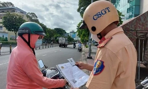 Mức phạt đối với xe ô tô, mô tô, xe máy chưa sang tên chính chủ