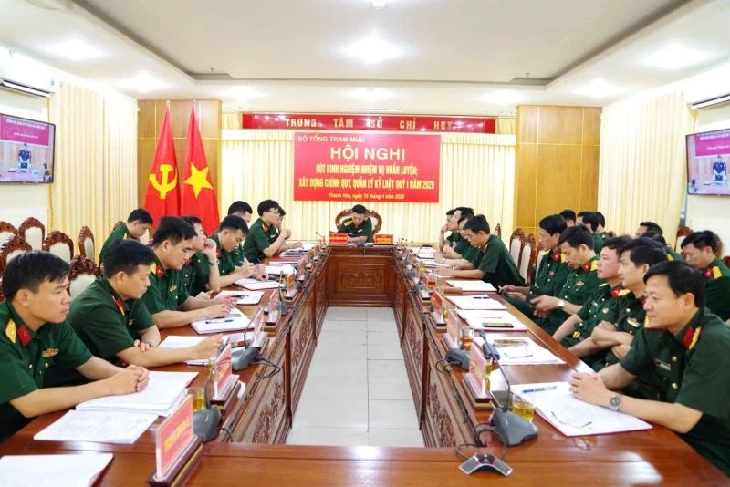 Hội nghị rút kinh nghiệm nhiệm vụ huấn luyện; xây dựng chính quy, quản lý kỷ luật quý I/2026