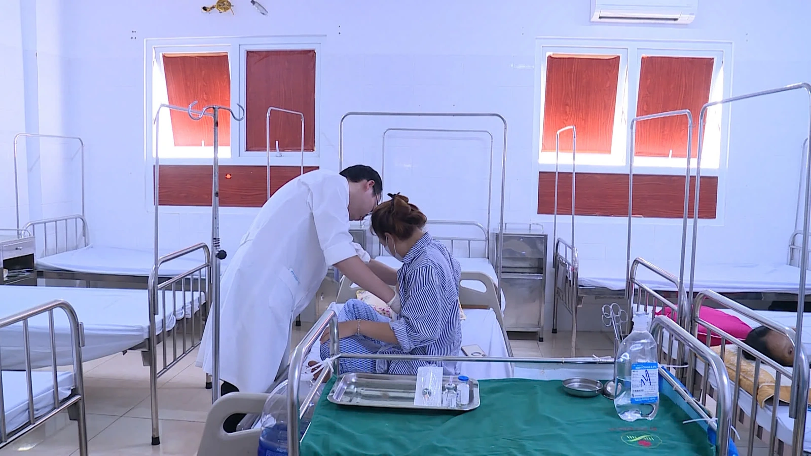 Làm chủ kỹ thuật tái tạo tuyến vú bằng vạt cơ lưng - Bước tiến mới tại Bệnh viện Ung bướu tỉnh Thanh Hóa