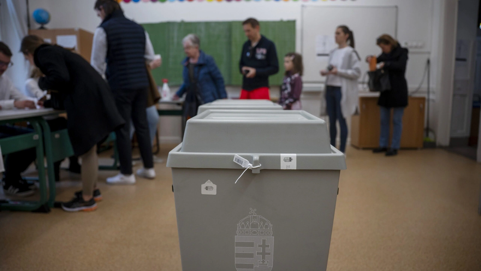 Bước ngoặt địa chính trị của Budapest và Brussels