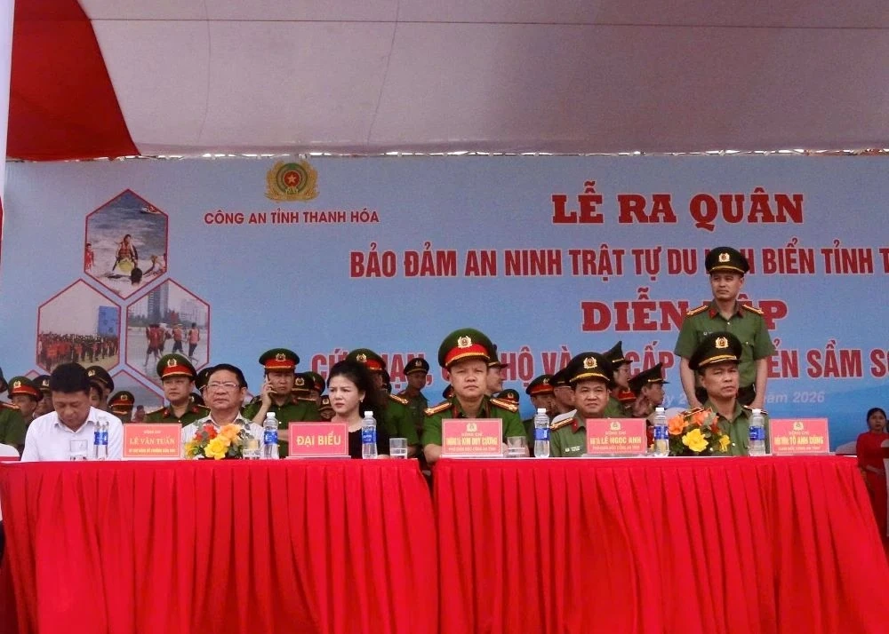 Diễn tập phương án cứu nạn, cứu hộ và sơ cấp cứu biển Sầm Sơn năm 2026