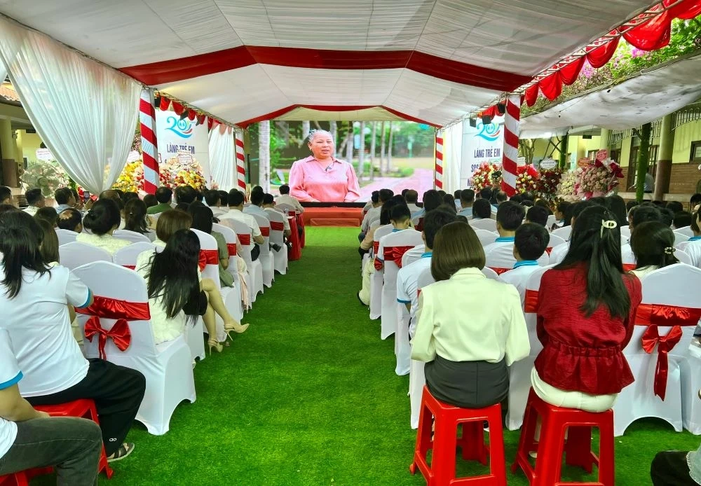 Kỷ niệm 20 năm xây dựng và phát triển Làng trẻ em SOS Thanh Hóa